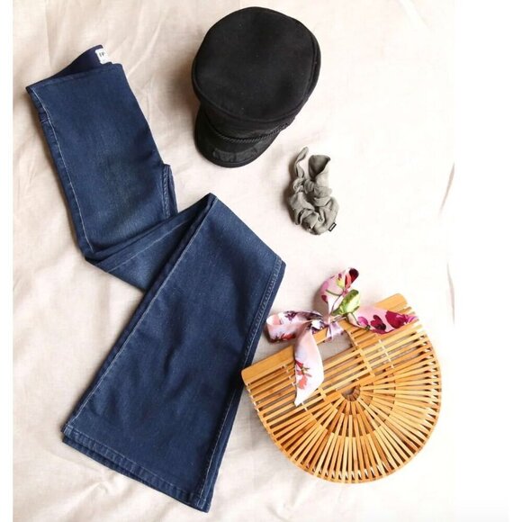 NWT We The Free Penny Pull-On Flare Jeans Rich Blue OB542650 Size 28 - Picture 1 of 8